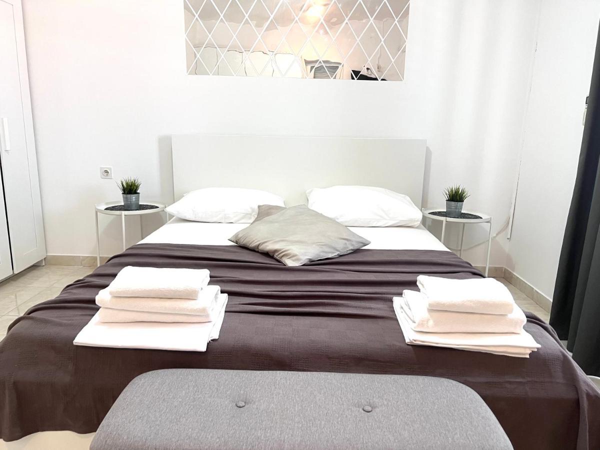 Apartments Ana & Ita Novalja Εξωτερικό φωτογραφία