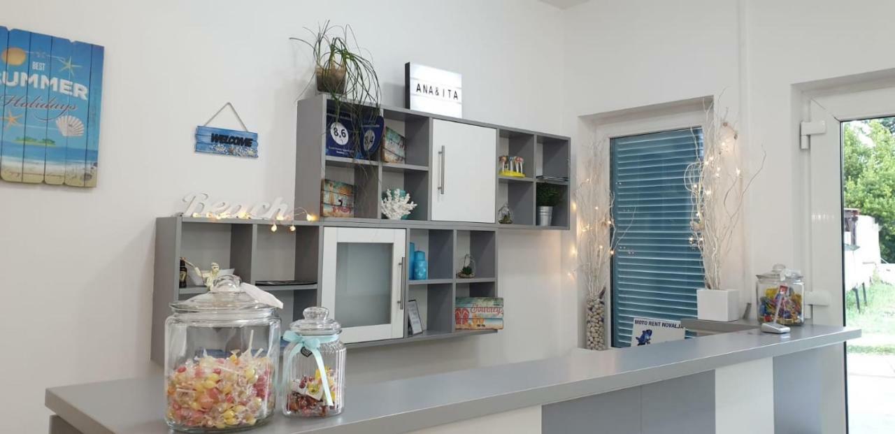 Apartments Ana & Ita Novalja Εξωτερικό φωτογραφία